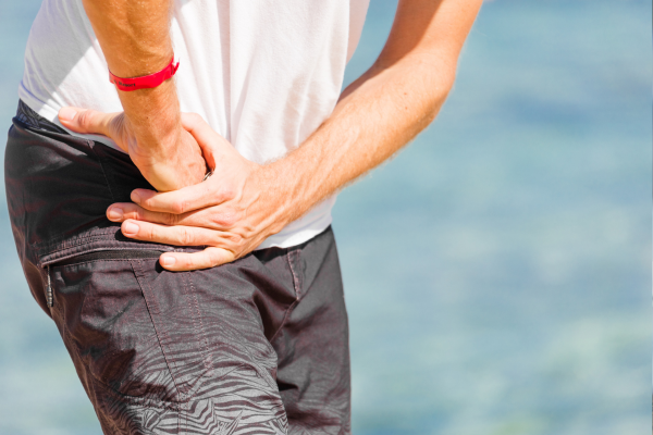 que faire en cas de douleur hanche droite