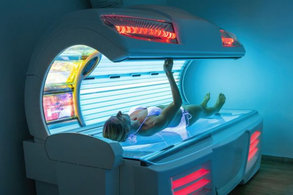 Comment utiliser les cabines UV de façon plus prudente